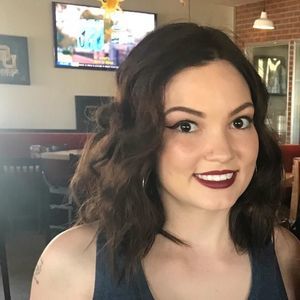 Meet your Posher, Desiree